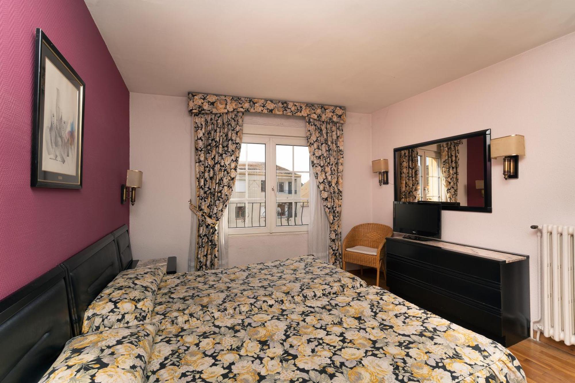 Hotel Tall De Conill Capellades Bagian luar foto