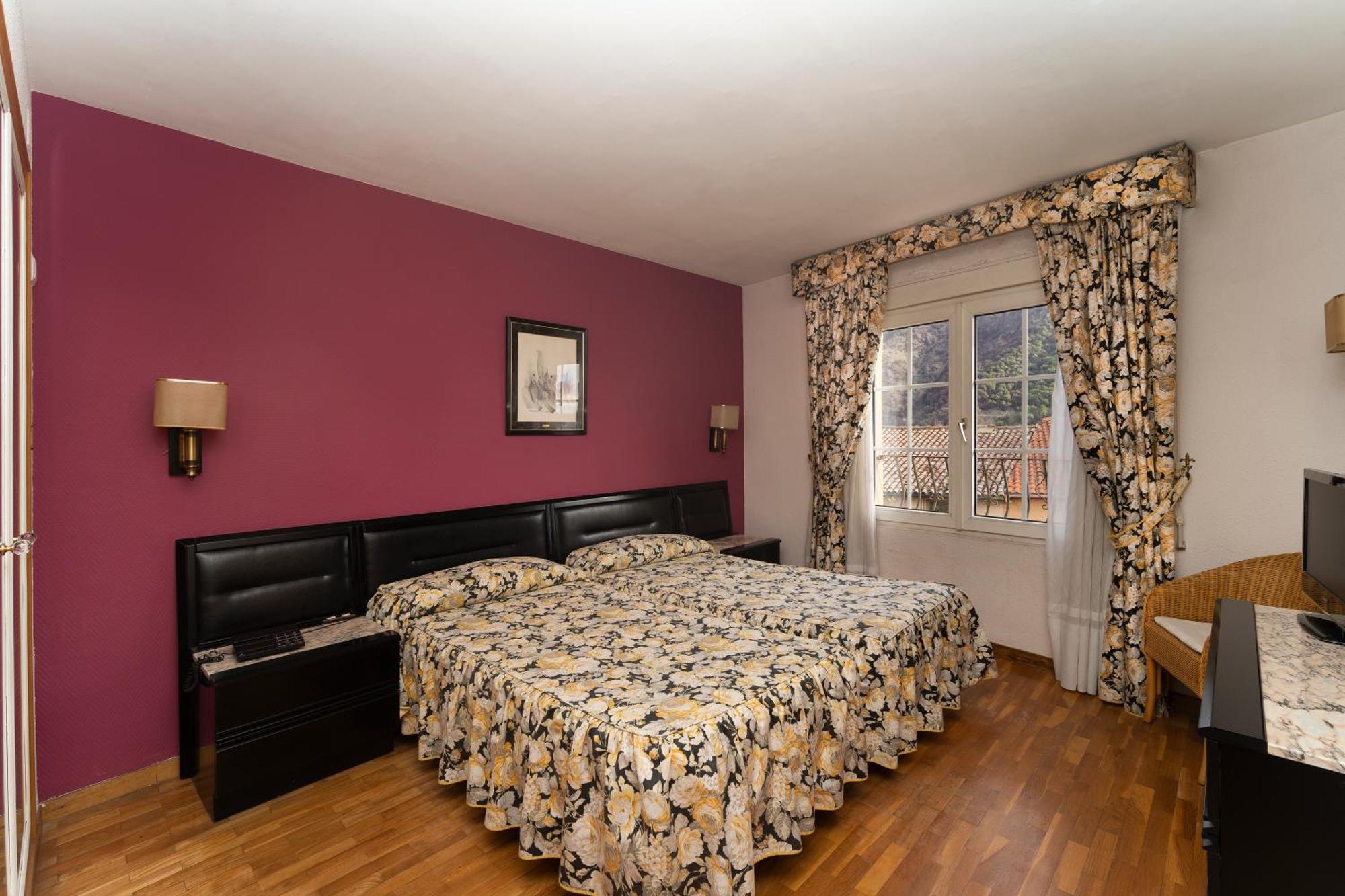 Hotel Tall De Conill Capellades Bagian luar foto