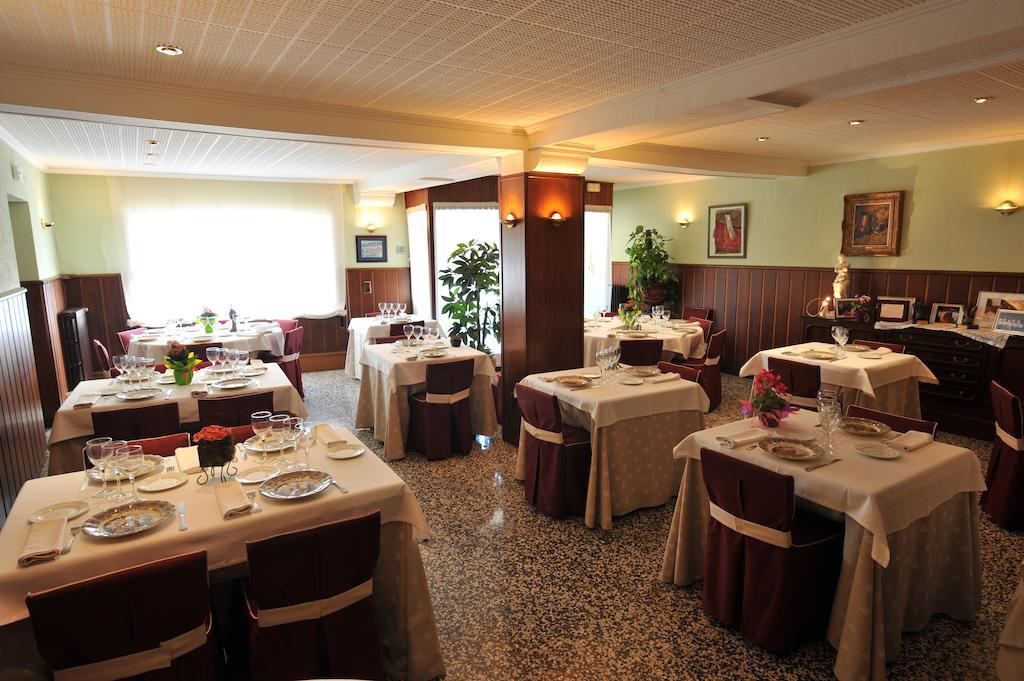 Hotel Tall De Conill Capellades Bagian luar foto